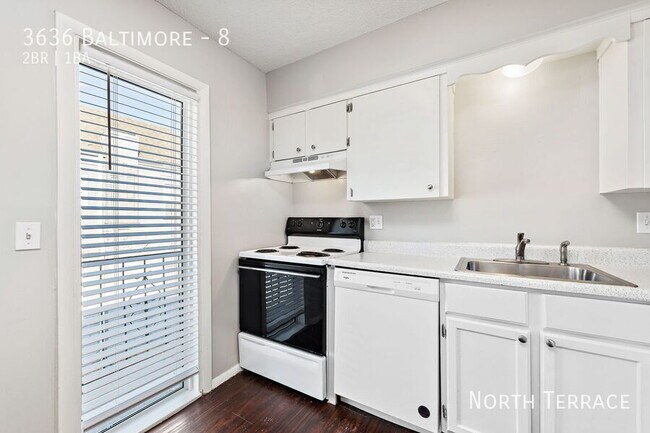 Foto del edificio - 3636 Baltimore Ave