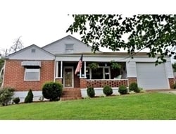 Front View - 918 Harding Ave