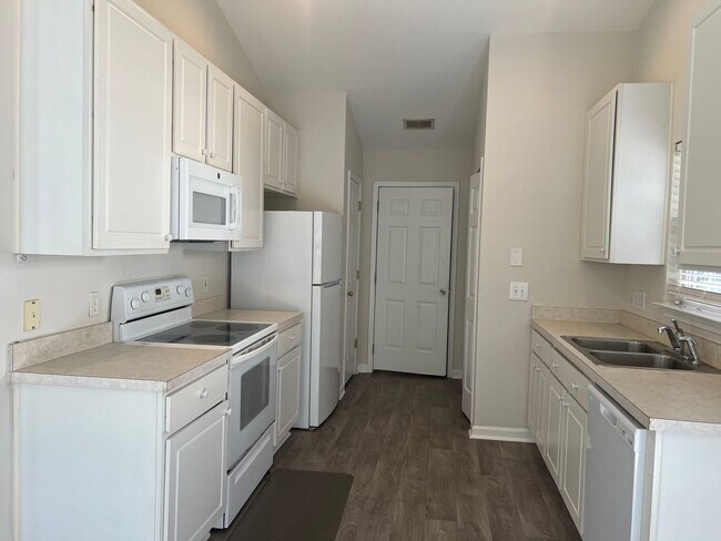 Building Photo - Carolina Forest - Available Now! Spacious, Pet Friendly, 3 Bedroom, 2 Bath Home with Garage!