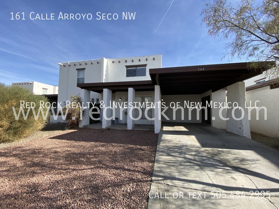 Foto principal - 4 Bedroom TownHouse in NW Albuquerque!