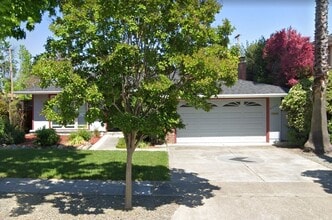 Building Photo - 4297 McKinnon Dr