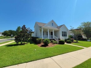 Building Photo - 4061 Shady View Ln
