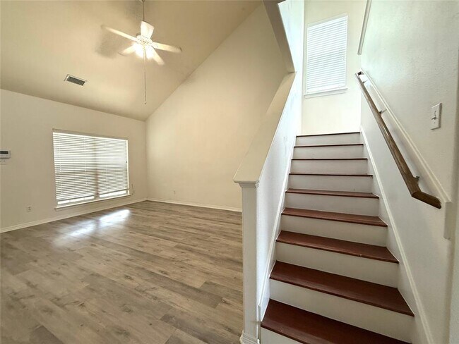 Building Photo - 10102 Sweet Olive Way
