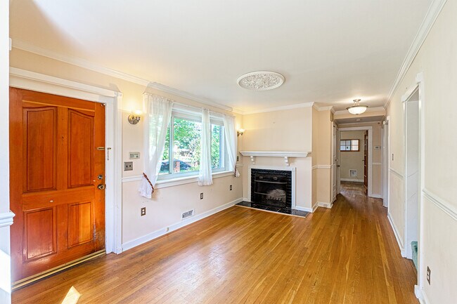 Foto del edificio - 3209 Apex Cir