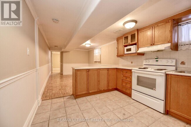 Building Photo - 132 Spears St