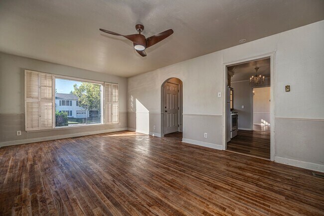 Foto del edificio - Home For Rent in SW Ardmore!