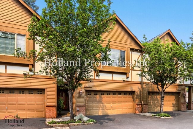 Photo - Luxury Meets Comfort in Desirable Beaverton | Spacious 3-Bedroom Home