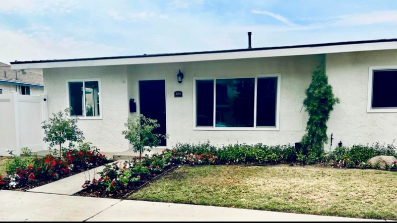Foto principal - 3371 Catalina St