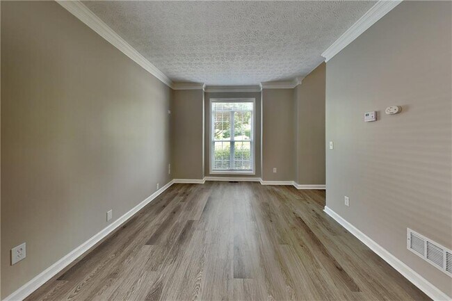 Foto del edificio - 2305 Luther Terrace SW