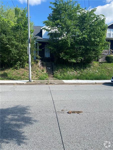 Building Photo - 1371 Crucible St