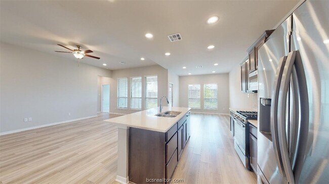 Foto del edificio - 6335 Spartan Dr