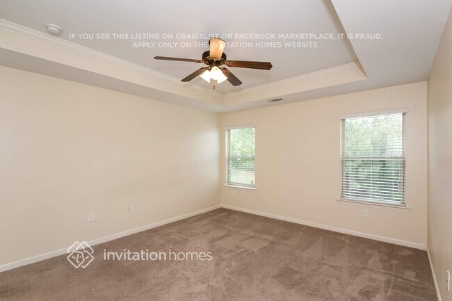 Foto del edificio - 999 Rock Hill Pkwy