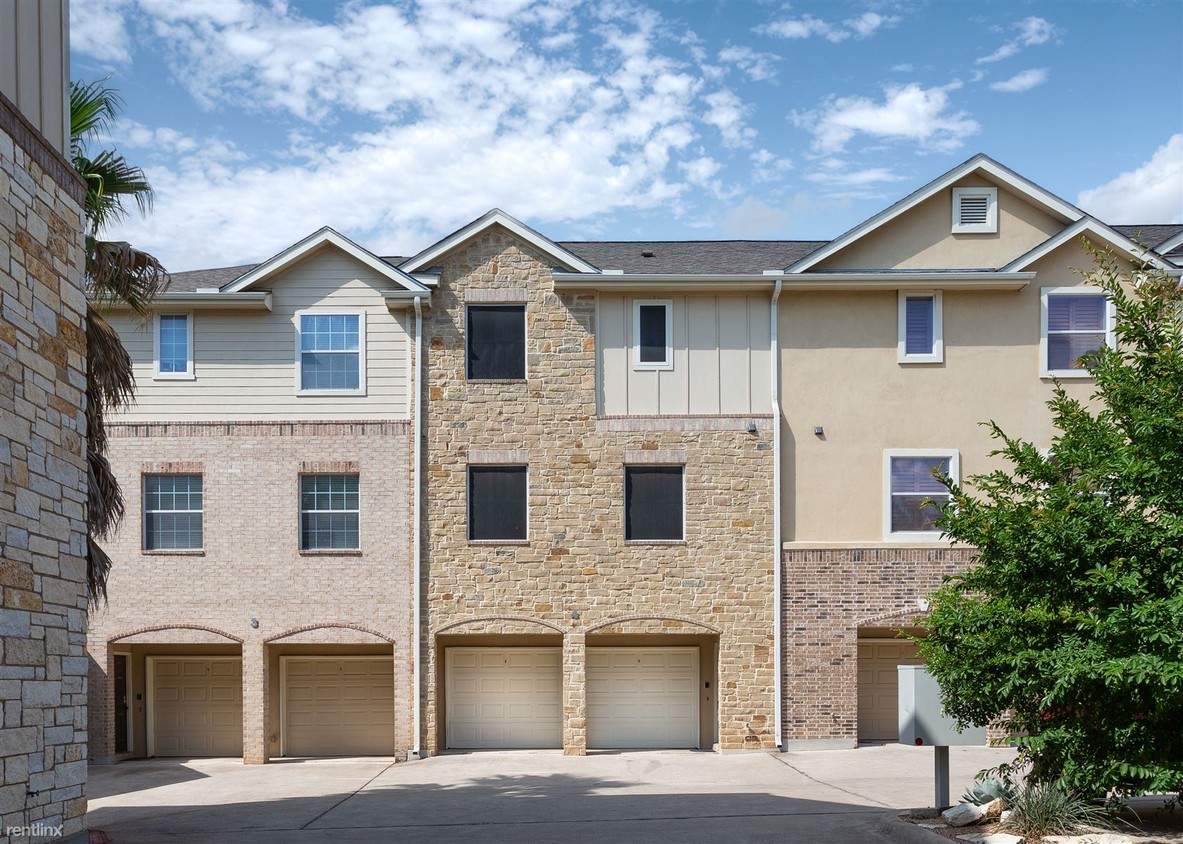 1402 Parker Ln, Austin, TX 78741 Townhouse for Rent in Austin, TX