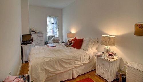 Primary Photo - 137 W 72nd St