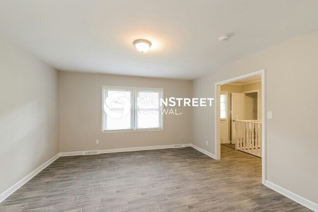 Foto del edificio - 3 Bedroom Pet-Friendly Home in CLEMMONS, NC with Main Street Renewal