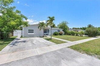 Building Photo - 3301 NW 42nd St