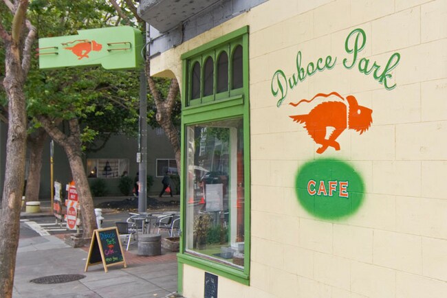 Cafe located 25 meters away - 22 Steiner St