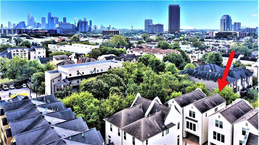 Primary Photo - 910 Patterson St