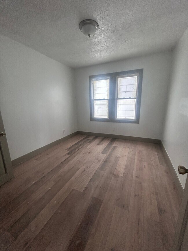 Foto del edificio - 6010 Bowers