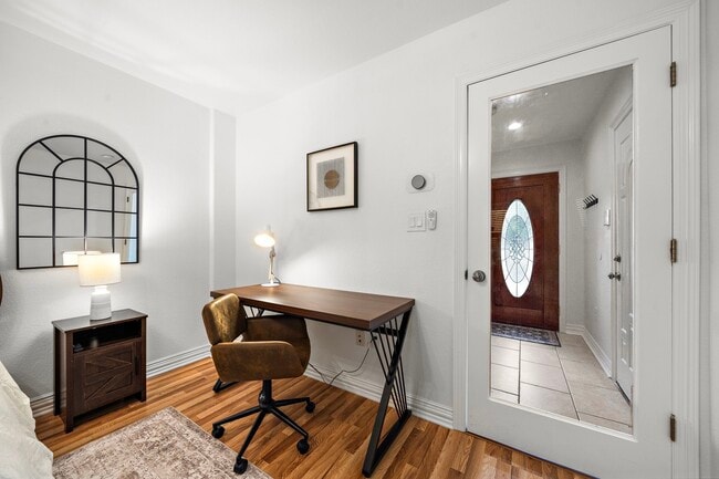 Building Photo - 1505 Wentworth St