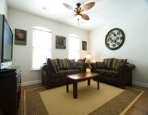 Sala de estar - 981 B Hackler Street