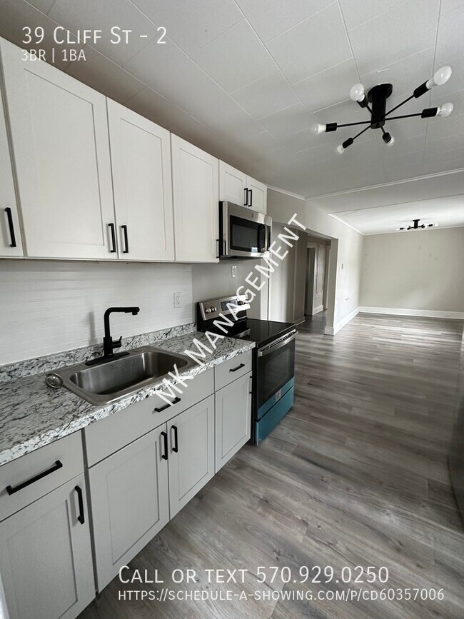Building Photo - 3 bed/1 bath