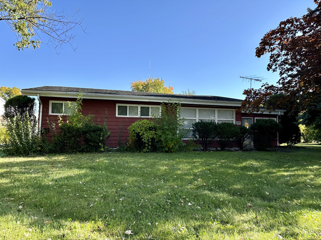 Foto principal - 7059 Roberts Rd