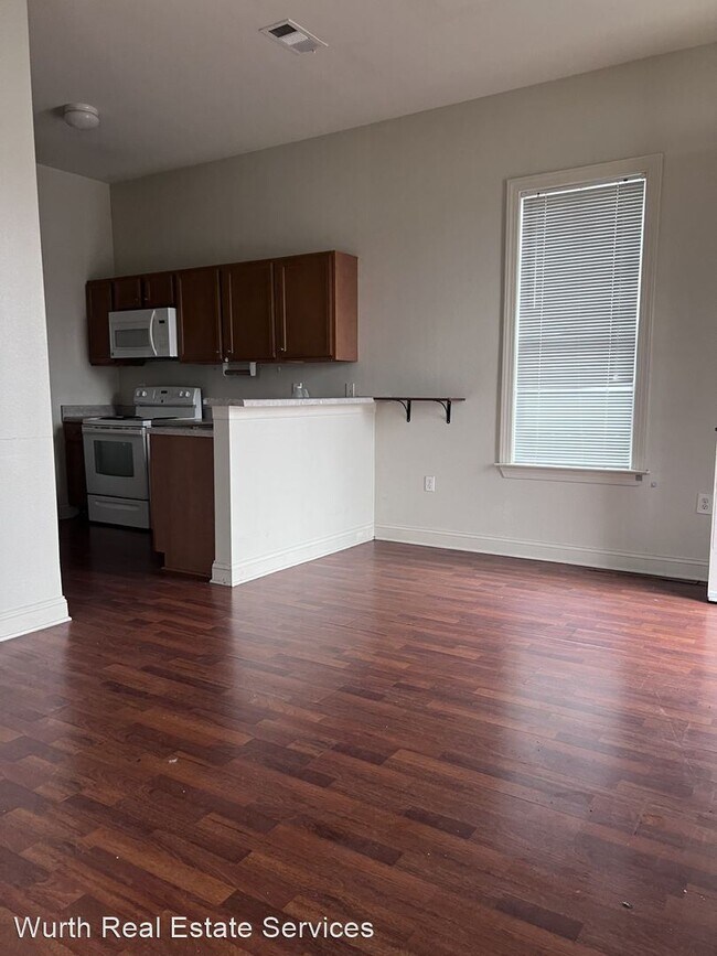 Building Photo - 2 br, 1 bath House - 1343 Bartholomew St