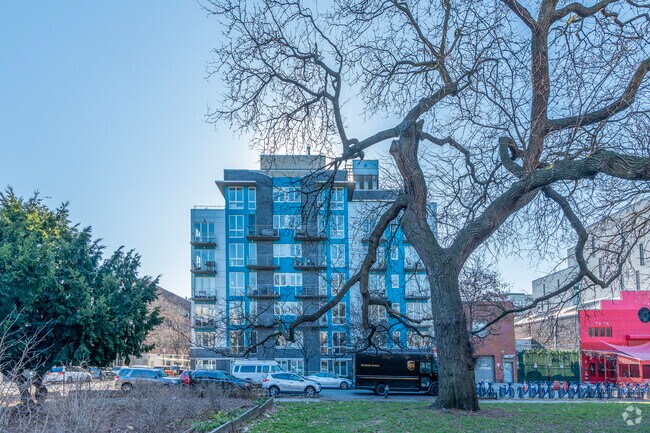 Neighborhood Context - Aqua
