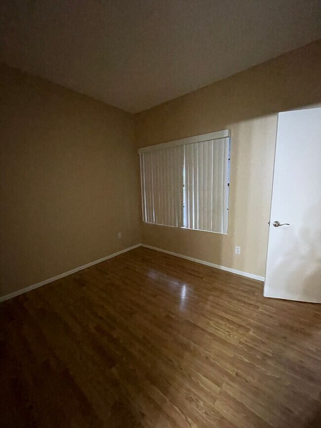 Foto del edificio - 8888 N 47th Ave