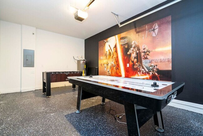 Building Photo - Game Room House - Resort Access