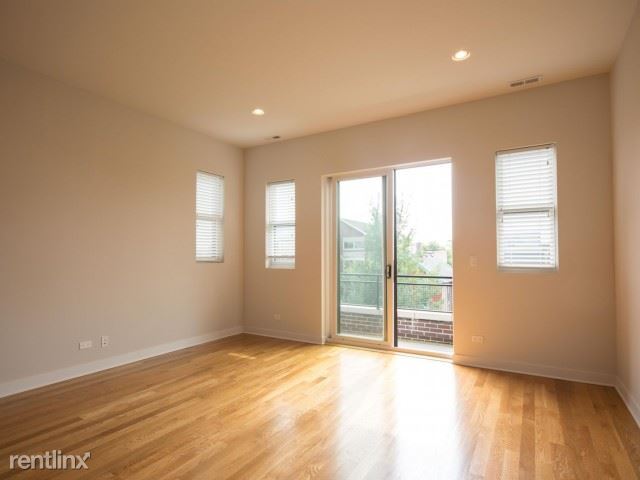 Building Photo - 4 br, 3 bath  - 1952 W Erie St Unit 1W