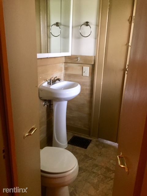 Foto del edificio - 2 br, 1 bath House - 4700 Liberty Street