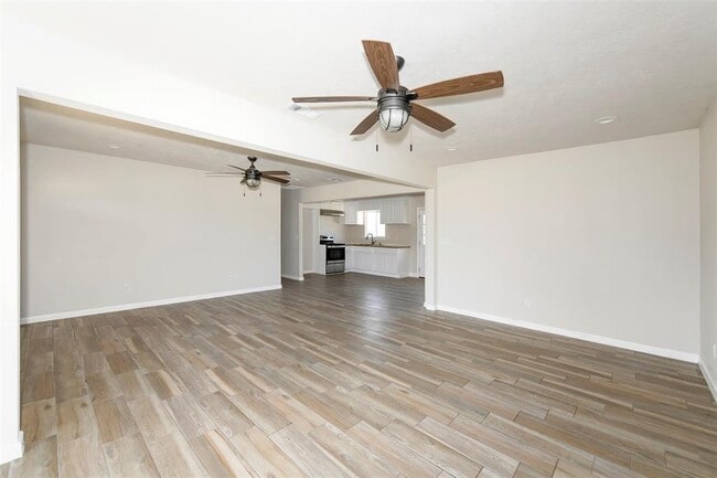 Building Photo - 1531 Lahn Rd