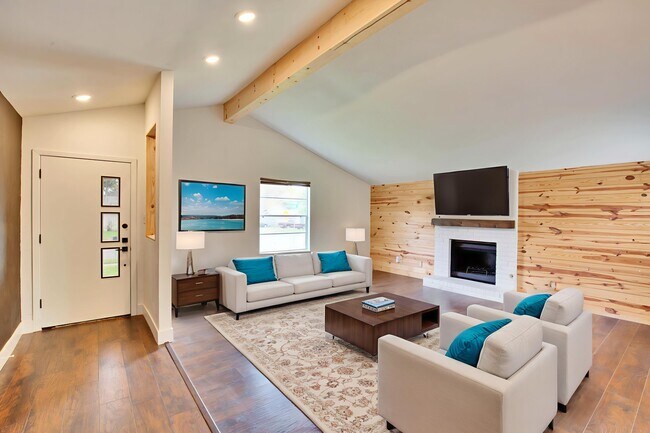 Foto del edificio - 7002 Skynook Dr