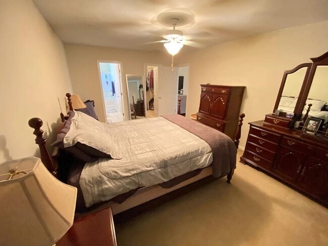 Building Photo - 109 Travertine Crossing