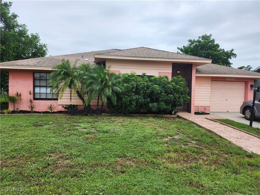 Foto principal - 19393 Orchidtree Ct