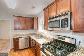 Building Photo - 923 S Candler St