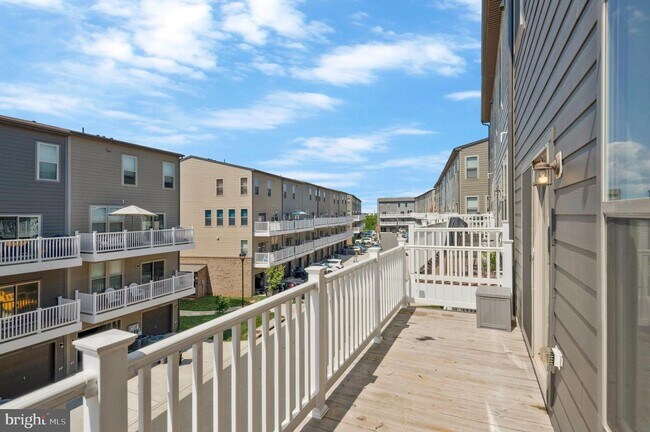Building Photo - 10475 Ratcliffe Trl