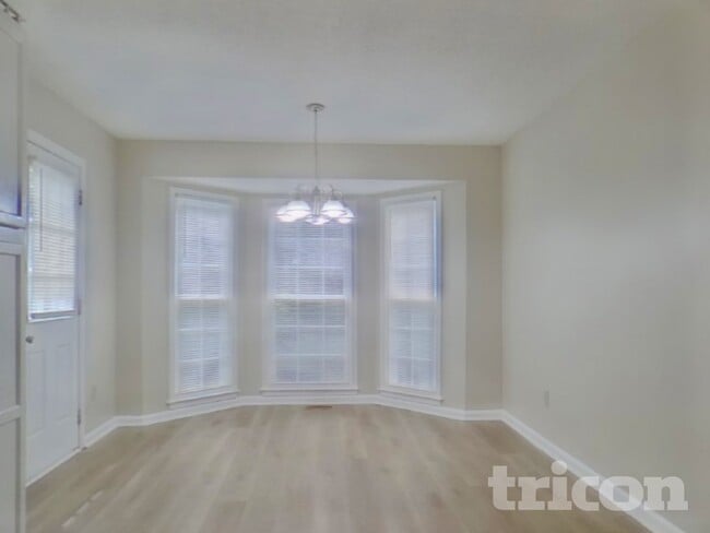 Building Photo - 178 Nicole Dr