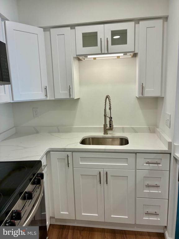 Building Photo - 5772 Rexford Ct