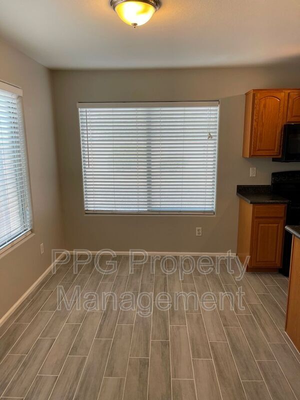 Building Photo - 8414 S 50th Ln
