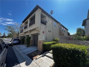 Building Photo - 41705 Timberwood Ave