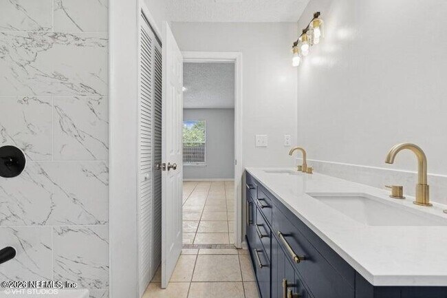 Foto del edificio - 3769 August Crossing Ct