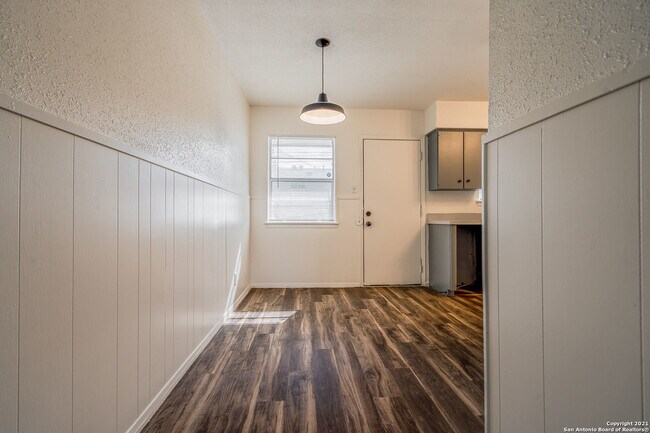 Foto del edificio - 532 Southtrail Dr