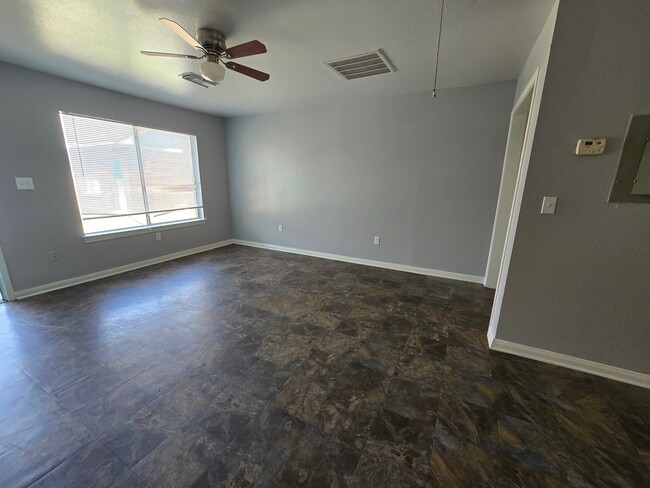 Building Photo - 4107 Almeda Genoa Rd