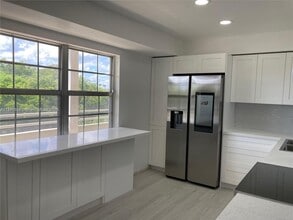 Building Photo - 804 Cypress Blvd