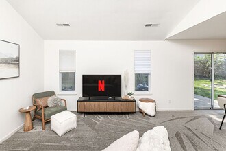 Building Photo - 3628 Lupine Dr