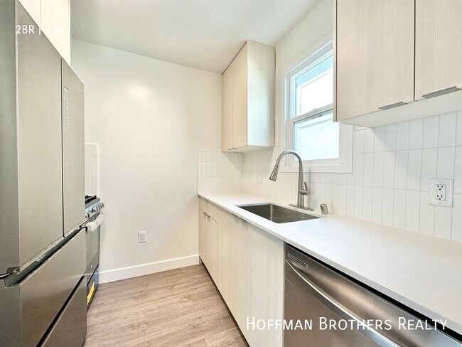 Foto del edificio - 1247 S Dunsmuir Ave