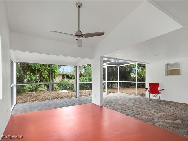 Building Photo - 1320 Barbizon Ln